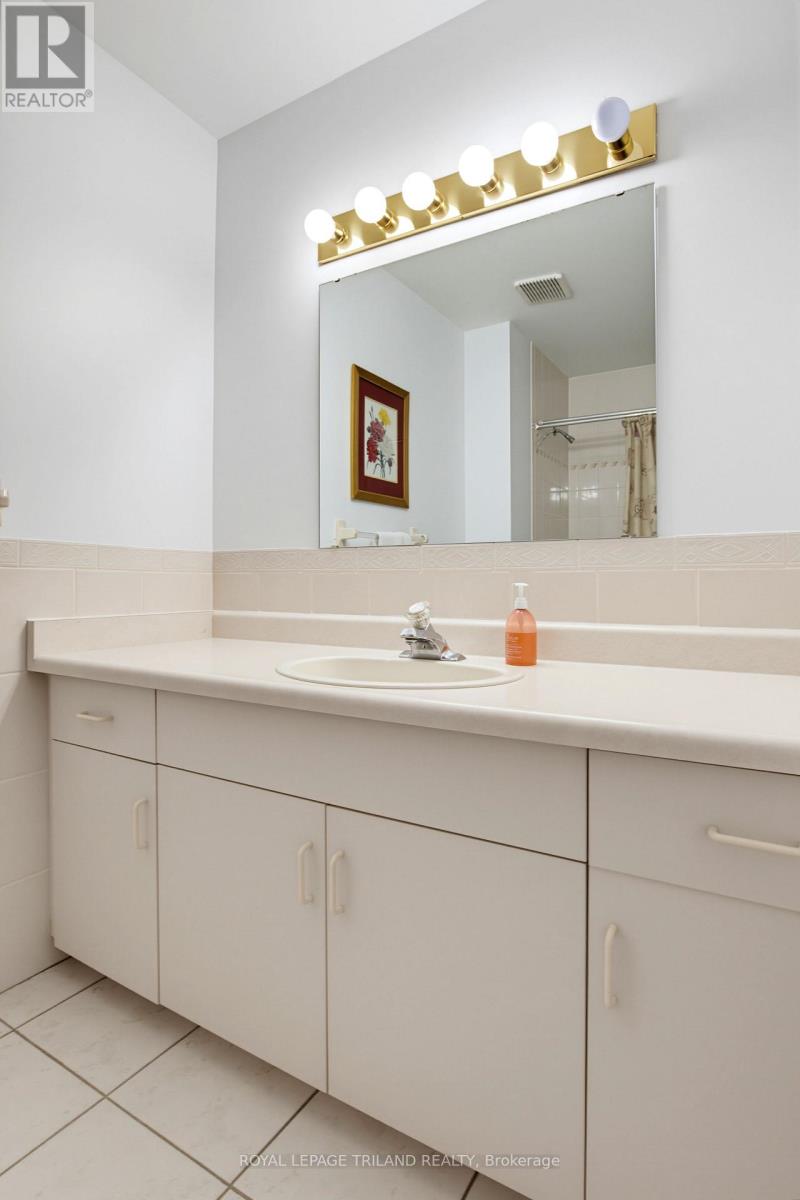 1749 Jalna Boulevard, London South, Ontario  N6E 3S5 - Photo 36 - X14092312