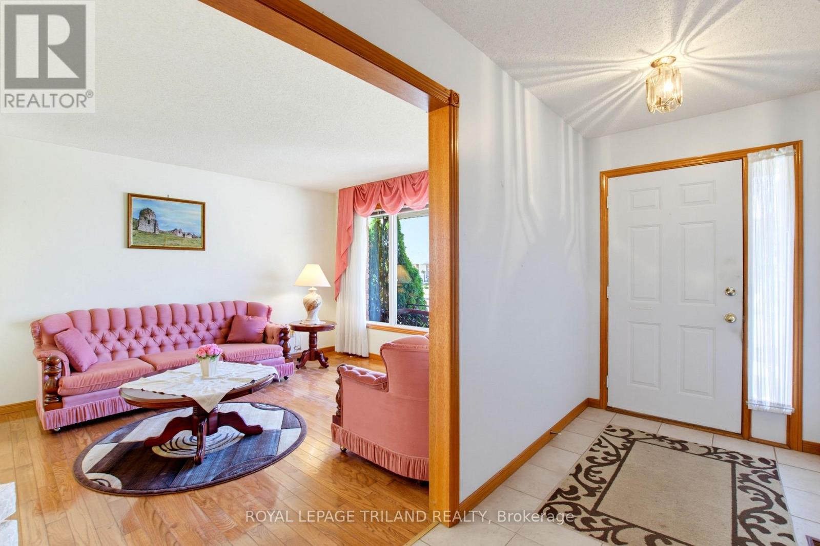 1749 Jalna Boulevard, London South, Ontario  N6E 3S5 - Photo 4 - X14092312