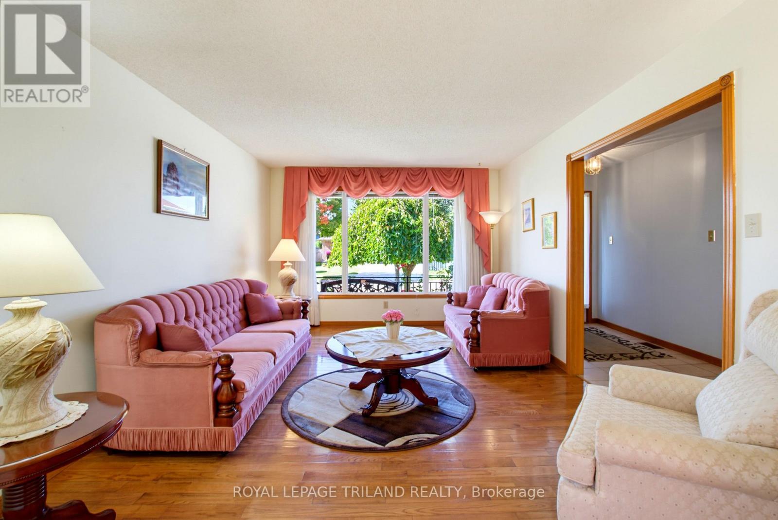 1749 Jalna Boulevard, London South, Ontario  N6E 3S5 - Photo 6 - X14092312