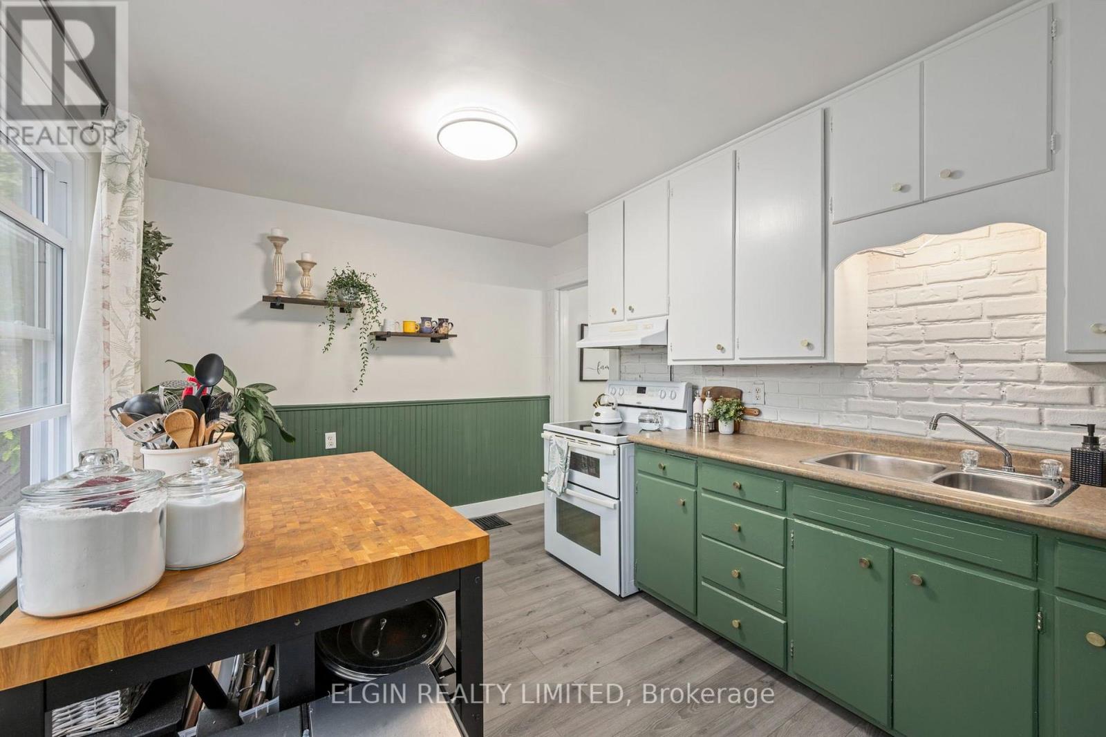48 Elizabeth Street, St. Thomas, Ontario  N5R 2X1 - Photo 13 - X14092320