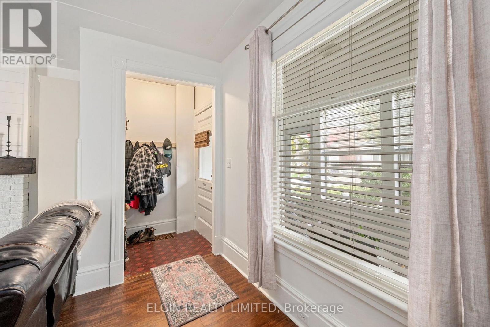 48 Elizabeth Street, St. Thomas, Ontario  N5R 2X1 - Photo 4 - X14092320