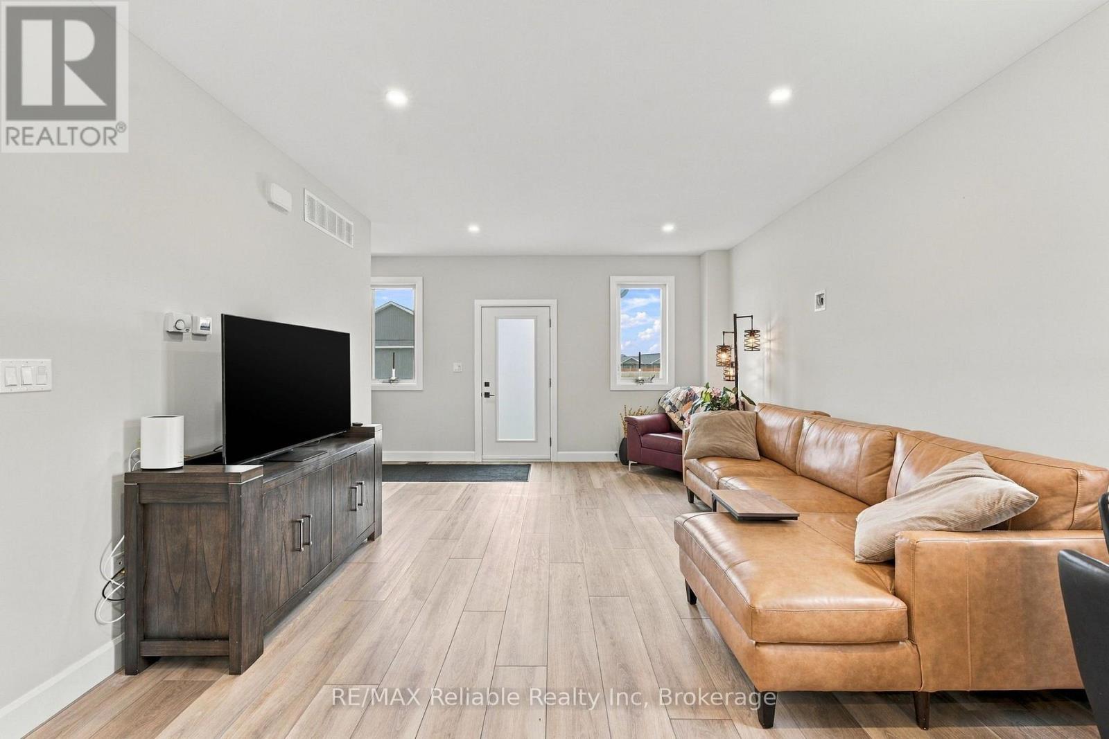 471 Woodridge Drive, Goderich, Ontario  N7A 0C7 - Photo 8 - X14092290