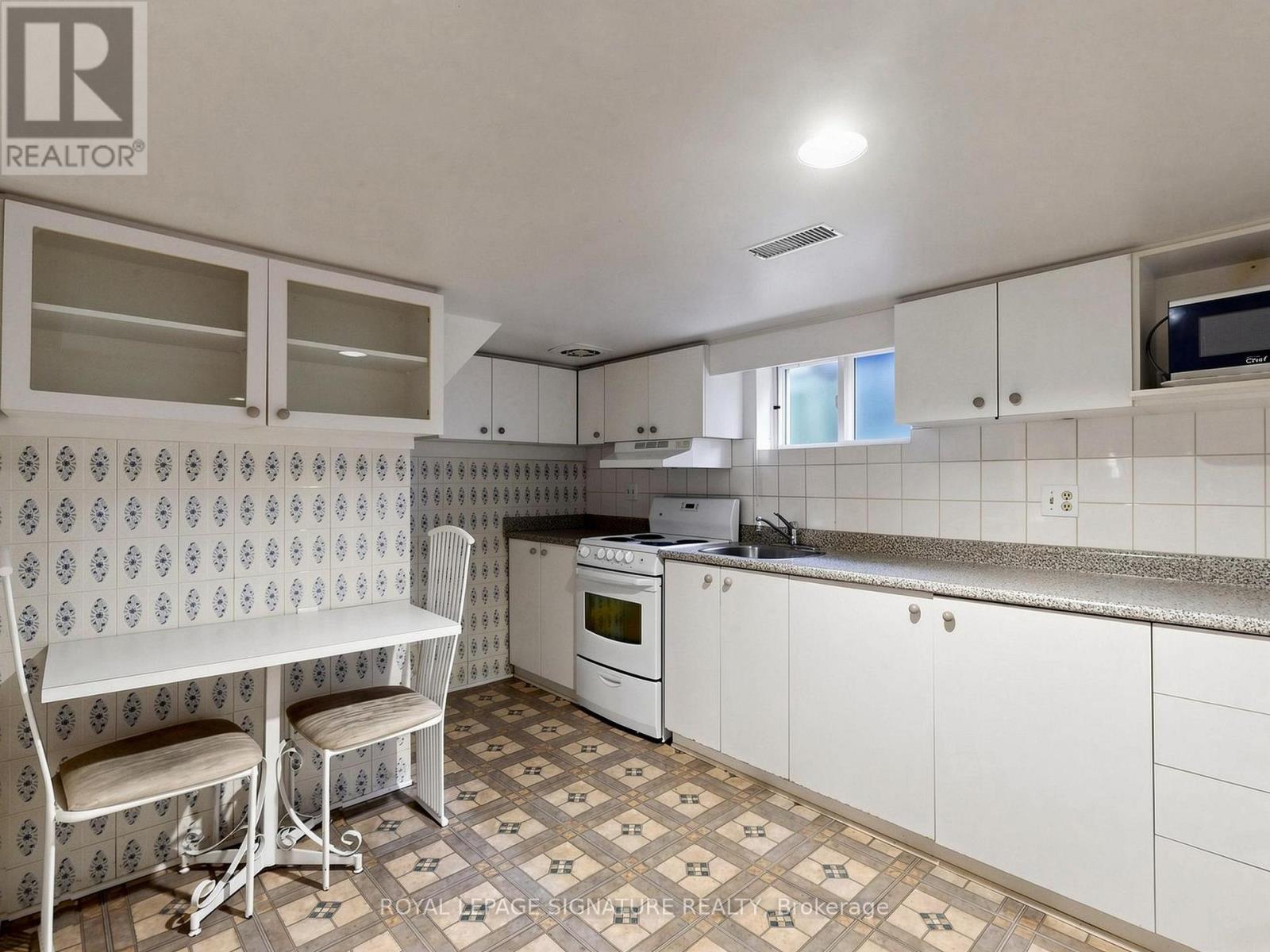 75 Inwood Avenue, Toronto, Ontario  M4J 3Y4 - Photo 30 - E14092304