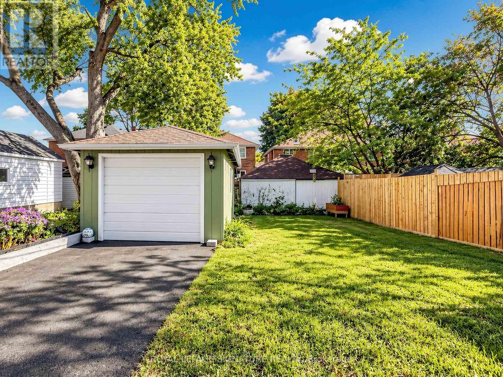 75 Inwood Avenue, Toronto, Ontario  M4J 3Y4 - Photo 42 - E14092304