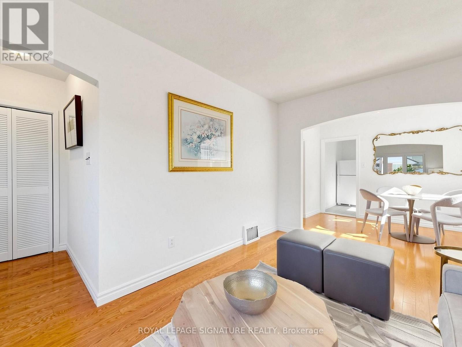 75 Inwood Avenue, Toronto, Ontario  M4J 3Y4 - Photo 9 - E14092304