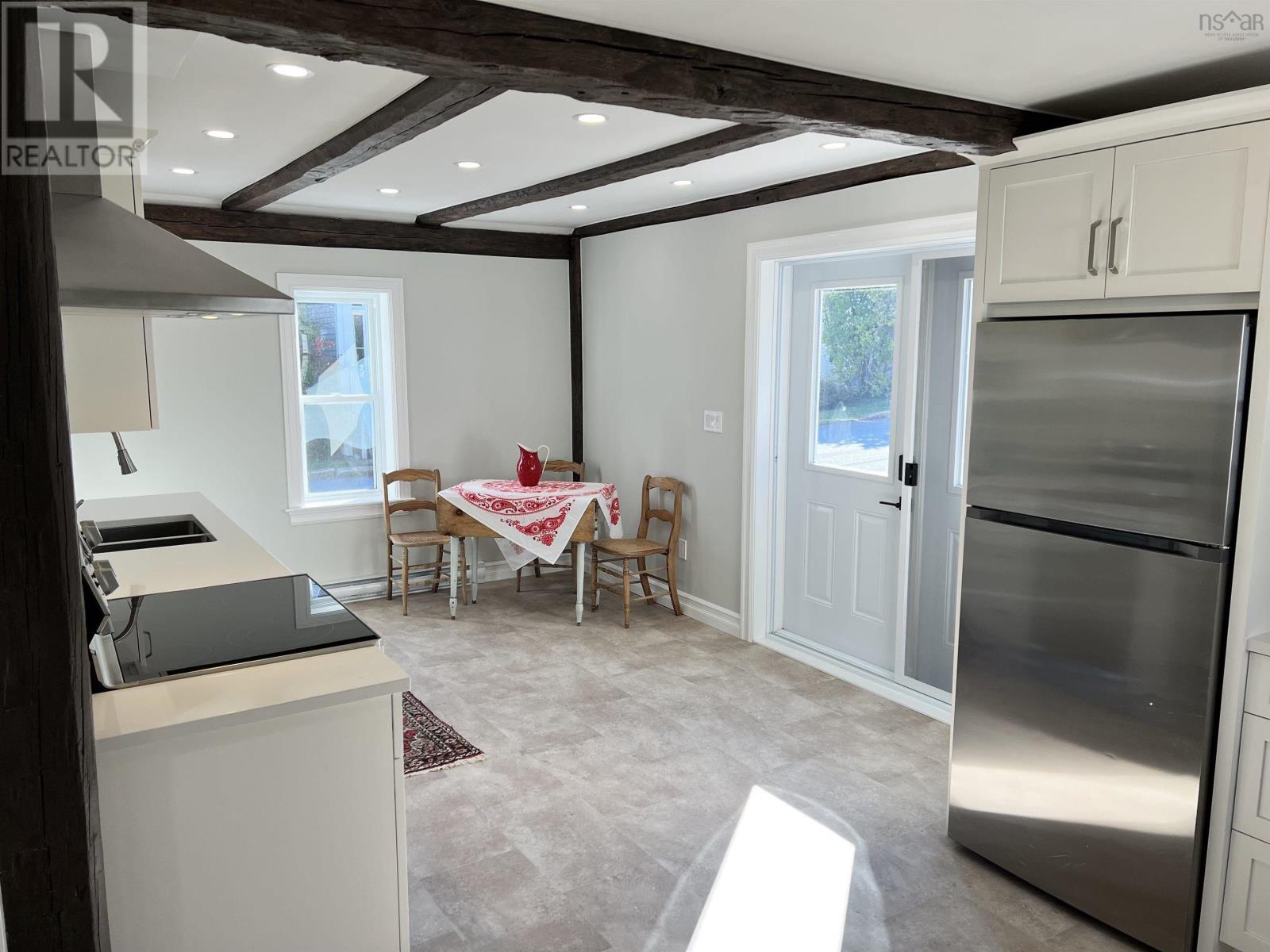 95 Cornwallis Street, Old-Town Lunenburg, Lunenburg, Nova Scotia  B0J 2C0 - Photo 12 - 202626107