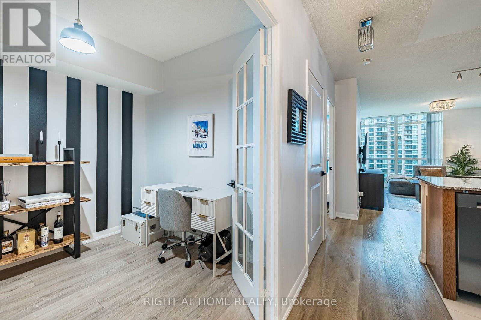 1211 - 205 Sherway Gardens Road, Toronto, Ontario  M9C 0A5 - Photo 10 - W14092300