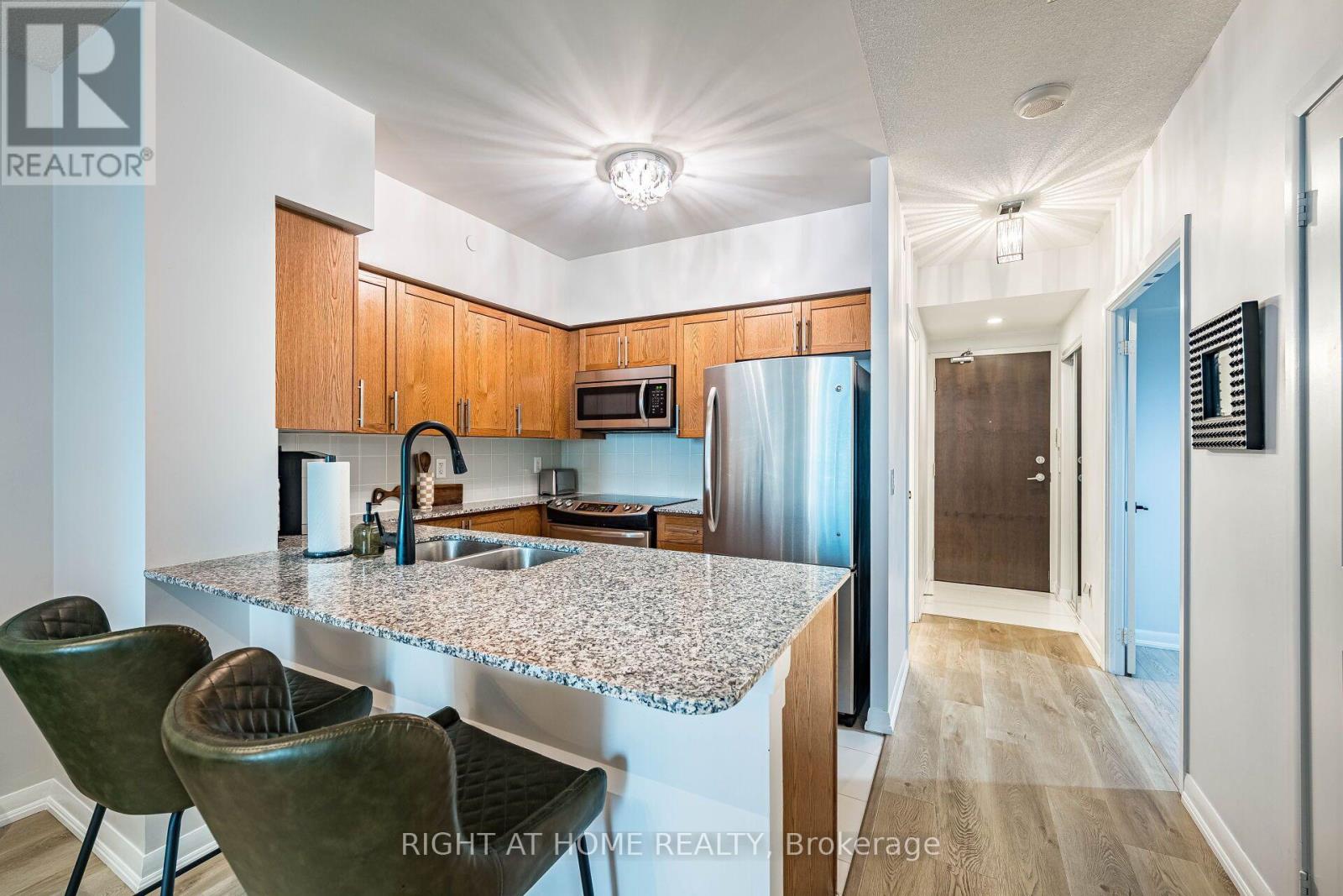 1211 - 205 Sherway Gardens Road, Toronto, Ontario  M9C 0A5 - Photo 13 - W14092300