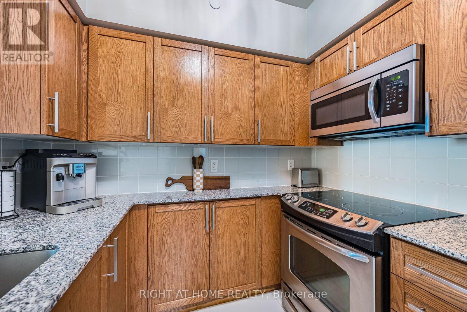 1211 - 205 Sherway Gardens Road, Toronto, Ontario  M9C 0A5 - Photo 20 - W14092300