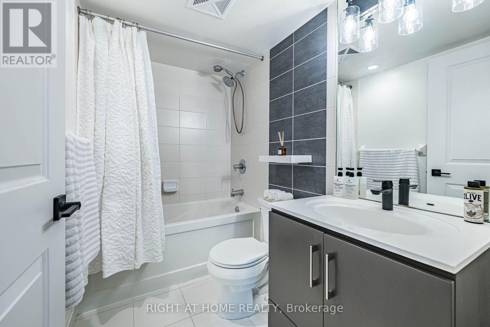 1211 - 205 Sherway Gardens Road, Toronto, Ontario  M9C 0A5 - Photo 24 - W14092300