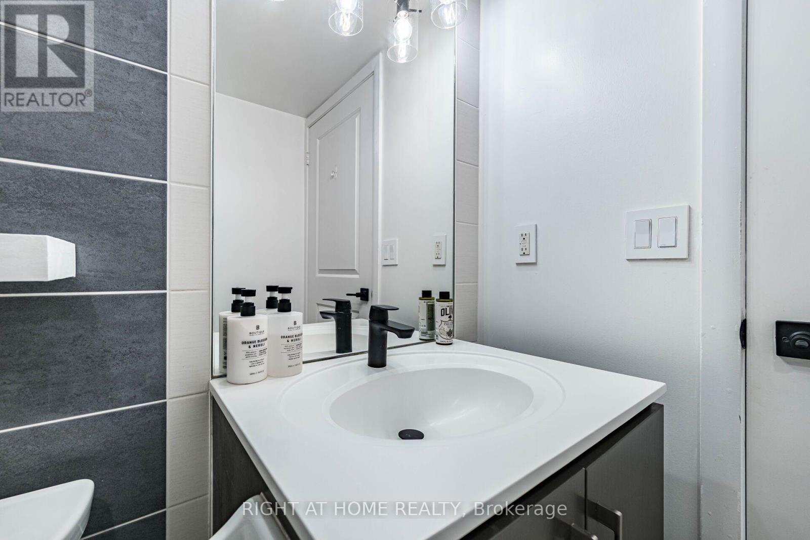 1211 - 205 Sherway Gardens Road, Toronto, Ontario  M9C 0A5 - Photo 25 - W14092300