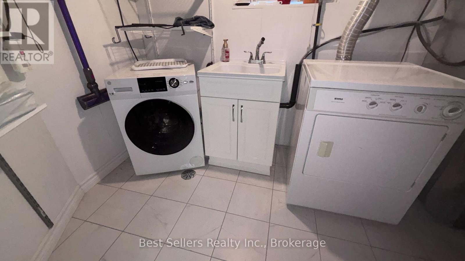 Main - 75 Vanbrugh Avenue, Toronto, Ontario  M1N 3T1 - Photo 10 - E14007744