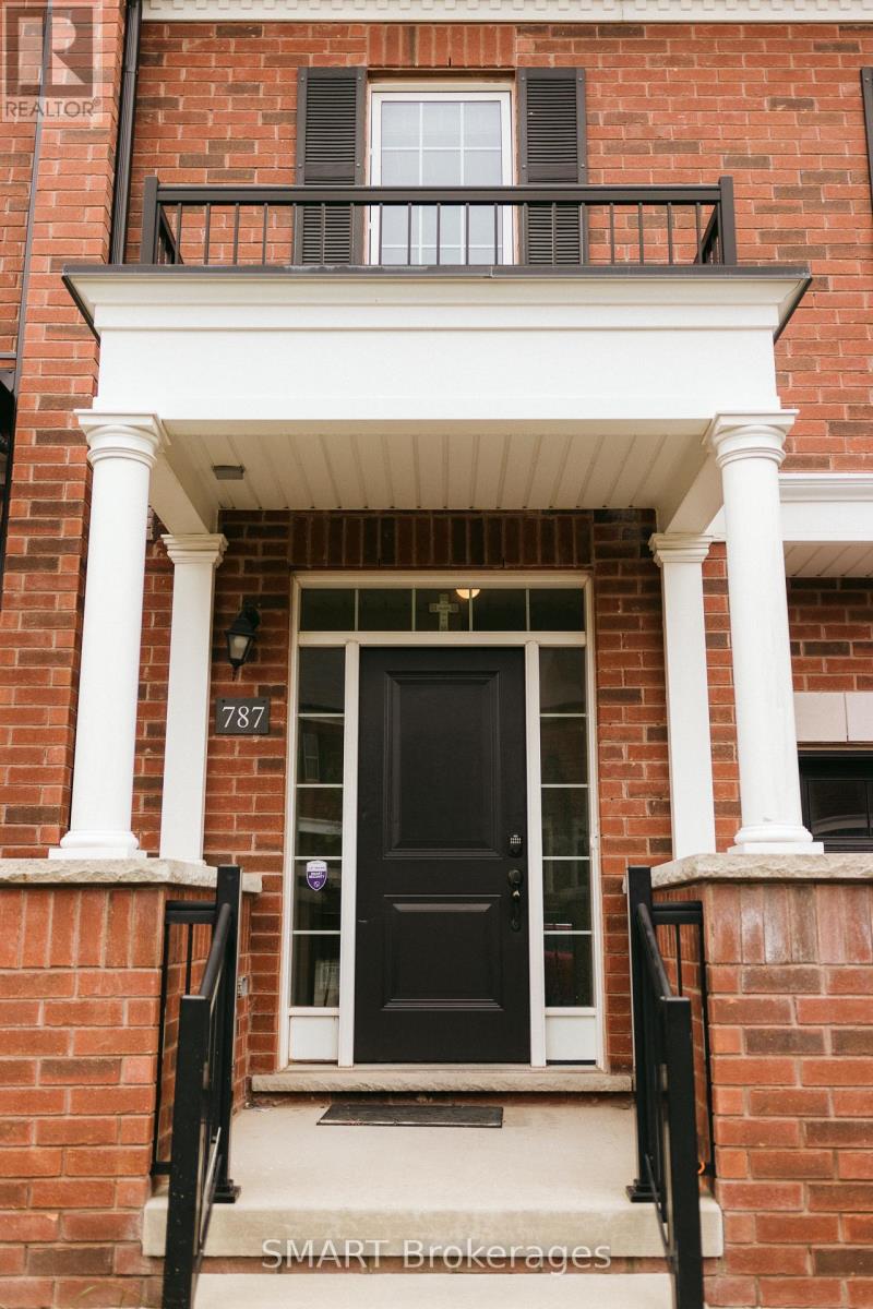 787 Banks Crescent, Milton, Ontario  L9T 9A3 - Photo 5 - W13807544