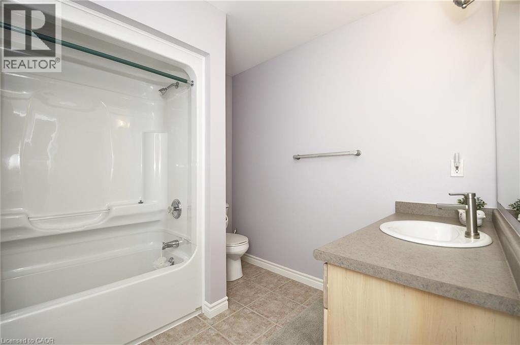 6 Terraview Crescent, Guelph, Ontario  N1G 5B1 - Photo 23 - 40870694