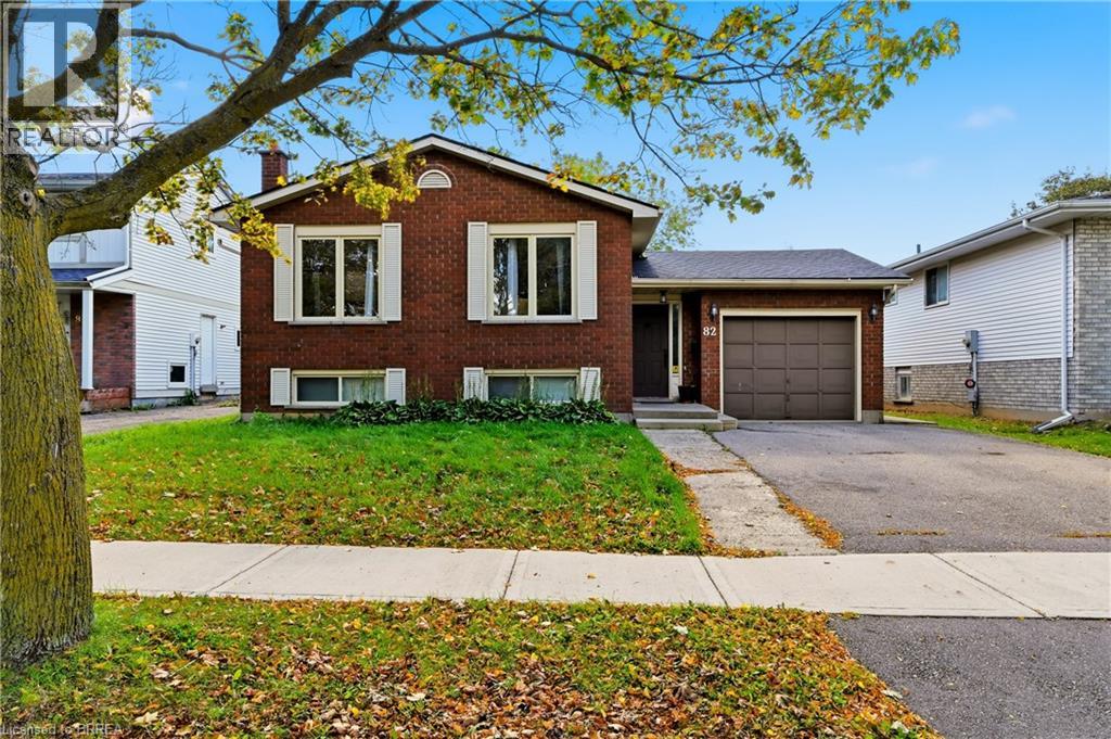 82 Beaver Crescent, Brantford, Ontario  N3P 1H8 - Photo 1 - 40870037
