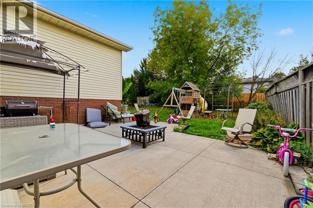 82 Beaver Crescent, Brantford, Ontario  N3P 1H8 - Photo 23 - 40870037