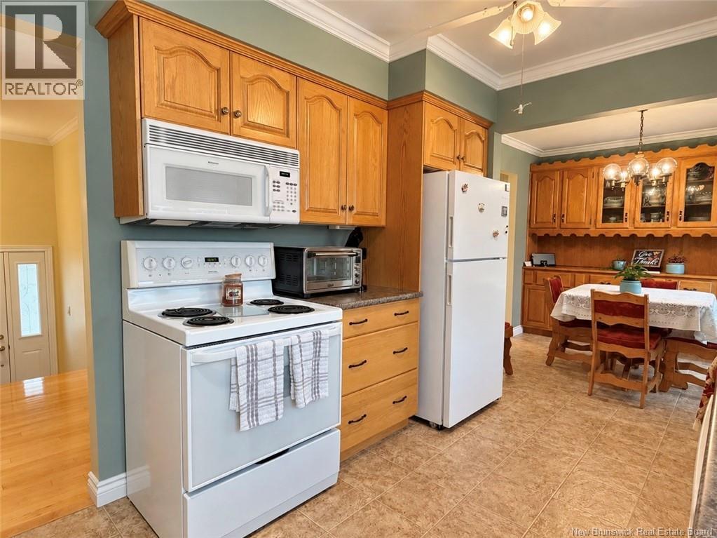 1235 Centennial, Bathurst, New Brunswick  E2A 4A9 - Photo 3 - NB149820