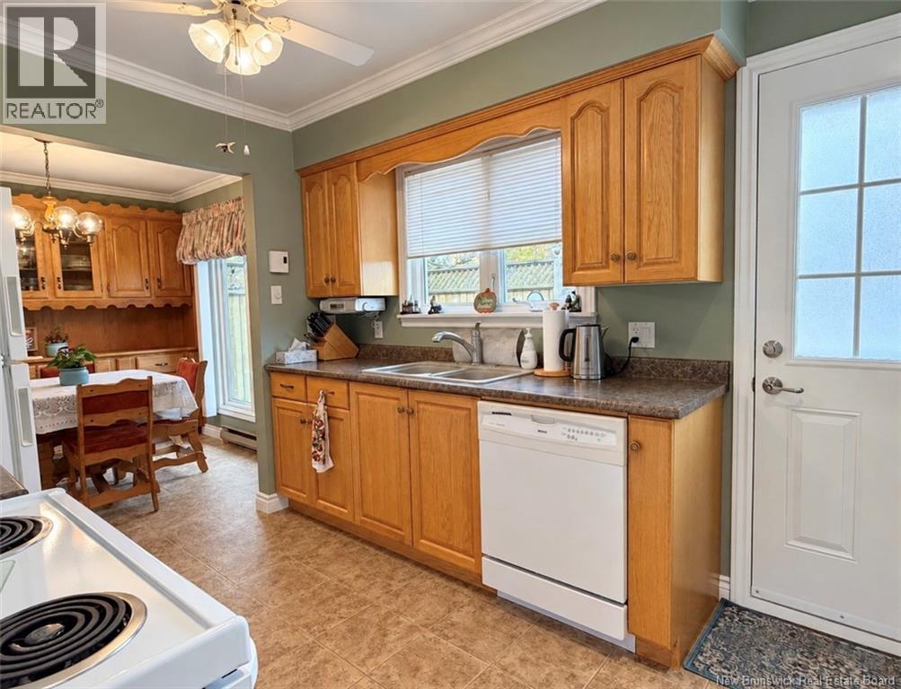 1235 Centennial, Bathurst, New Brunswick  E2A 4A9 - Photo 4 - NB149820