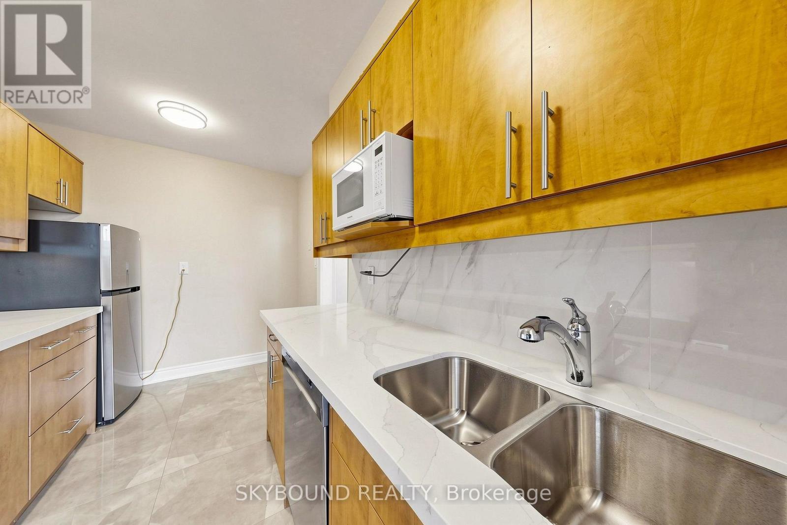 1710 - 1 Massey Square, Toronto, Ontario  M4C 5L4 - Photo 13 - E14092368