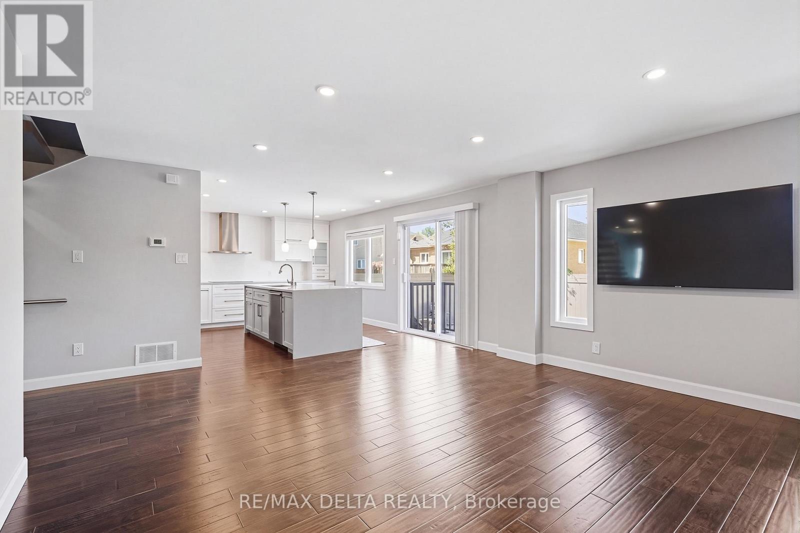 1791 Queensdale Avenue, Ottawa, Ontario  K1T 1J7 - Photo 11 - X13827846