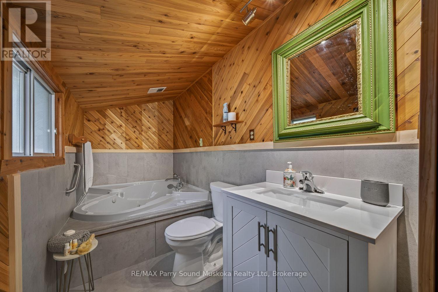101 Robinson Road, Magnetawan (Ahmic Harbour), Ontario  P0G 1A0 - Photo 23 - X14092350