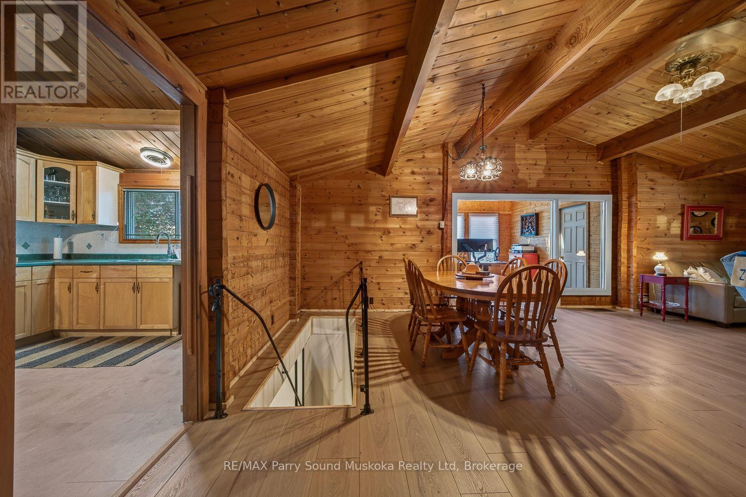 101 Robinson Road, Magnetawan (Ahmic Harbour), Ontario  P0G 1A0 - Photo 31 - X14092350