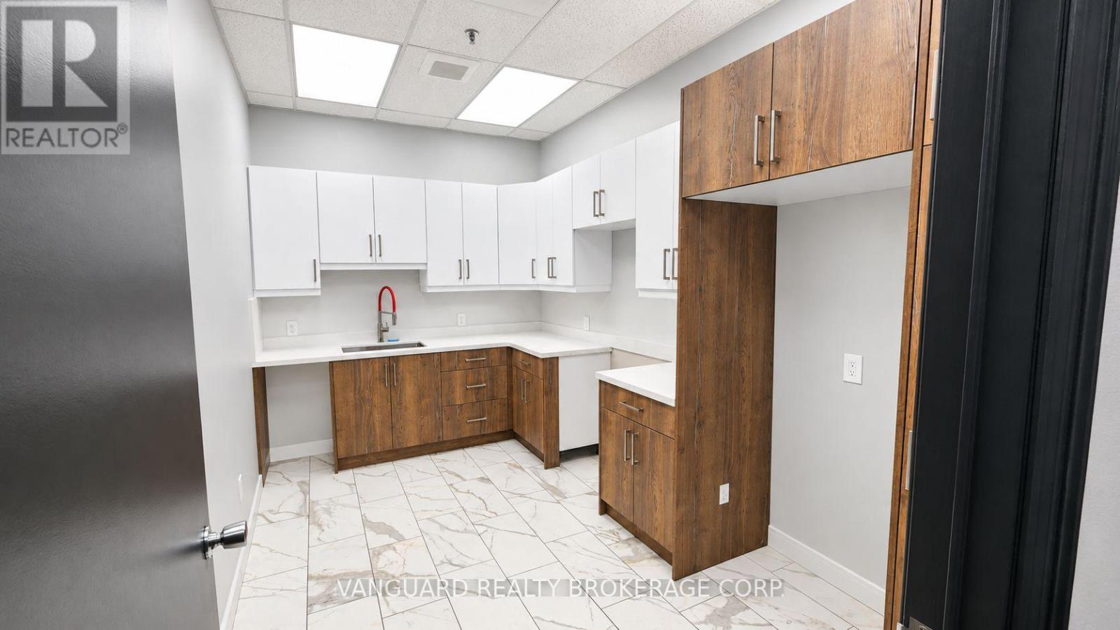 201 - 7941 Jane Street, Vaughan, Ontario  L4K 4L6 - Photo 9 - N13651314