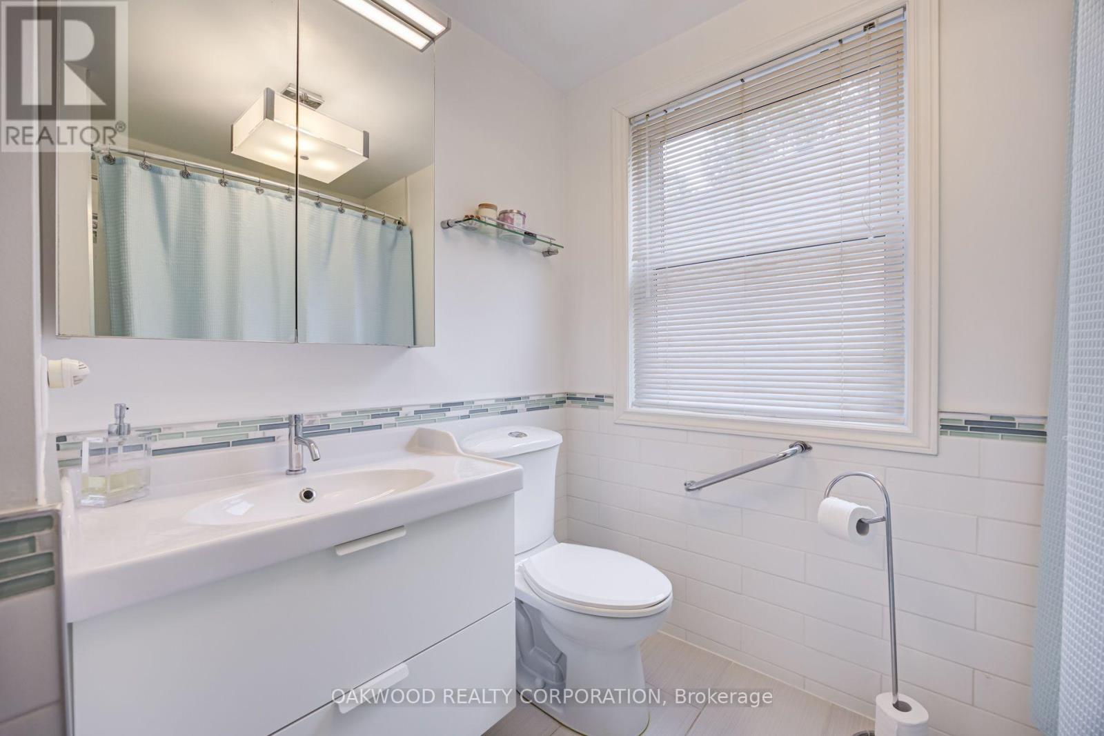 41 Greenbrook Drive, Toronto, Ontario  M6M 2J8 - Photo 34 - W14092372