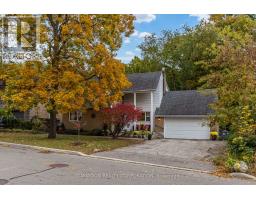 41 GREENBROOK DRIVE, Toronto, Ontario
