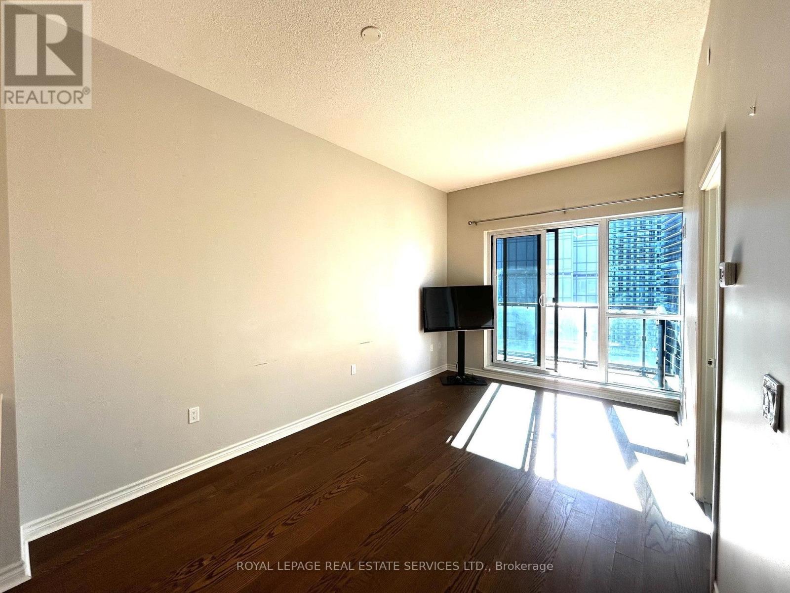 1702 - 39 Annie Craig Drive, Toronto, Ontario  M8V 0H1 - Photo 5 - W14092416