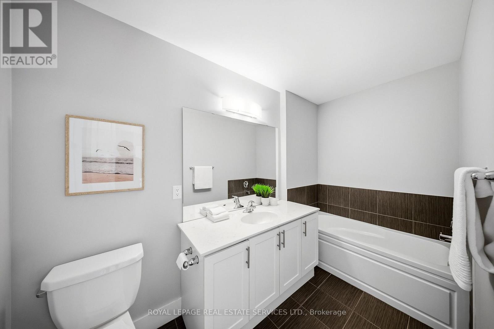 1233 Azinger Lane, Mississauga, Ontario  L5E 0A7 - Photo 22 - W14092422