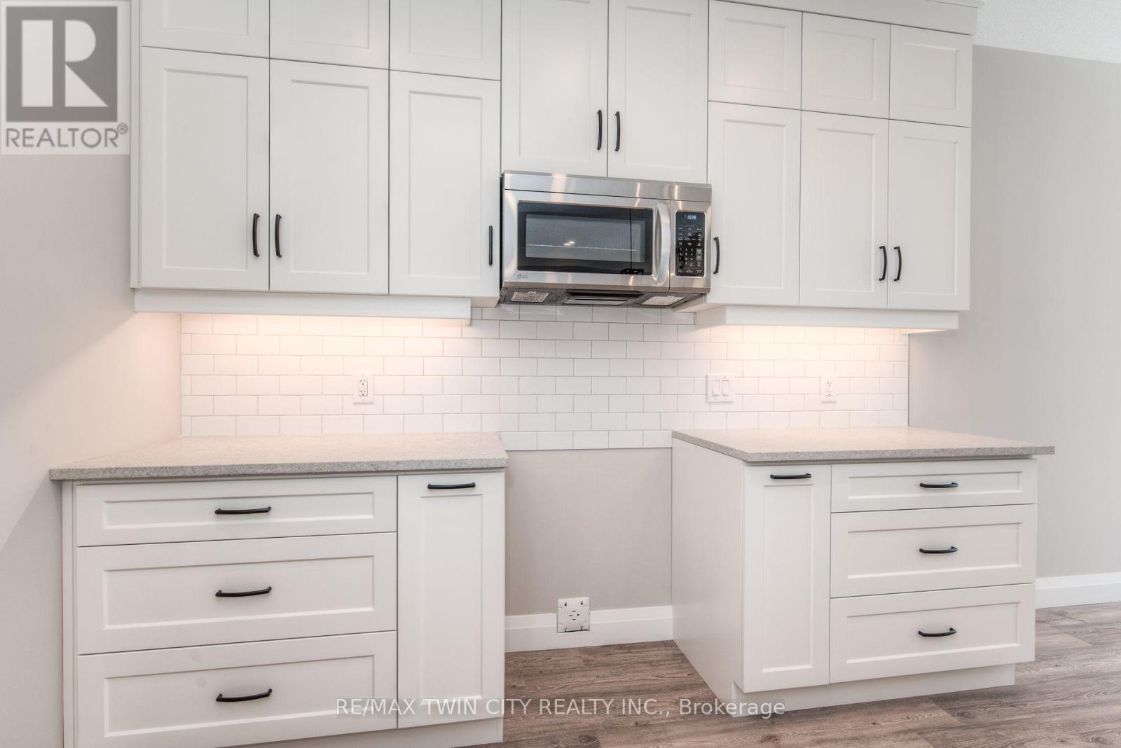 24 Tupelo Crescent, Woolwich, Ontario  N3B 0G1 - Photo 12 - X14092340