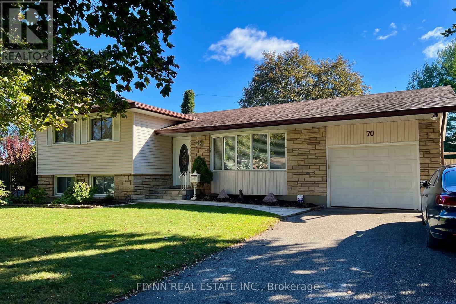 70 Richelieu Drive, St. Catharines, Ontario  L2M 2C5 - Photo 1 - X14092386