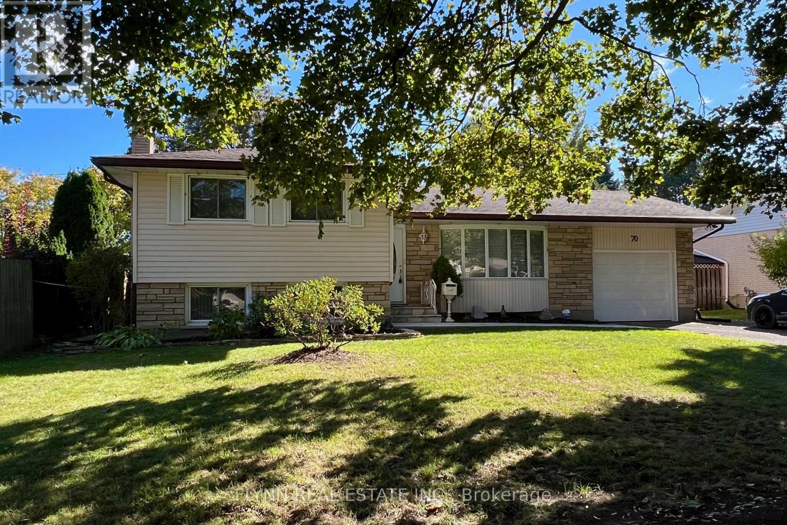 70 Richelieu Drive, St. Catharines, Ontario  L2M 2C5 - Photo 2 - X14092386