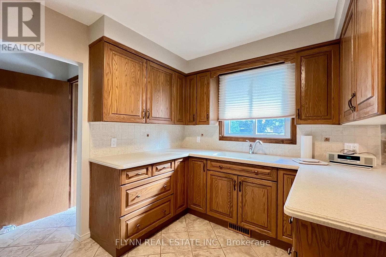 70 Richelieu Drive, St. Catharines, Ontario  L2M 2C5 - Photo 9 - X14092386