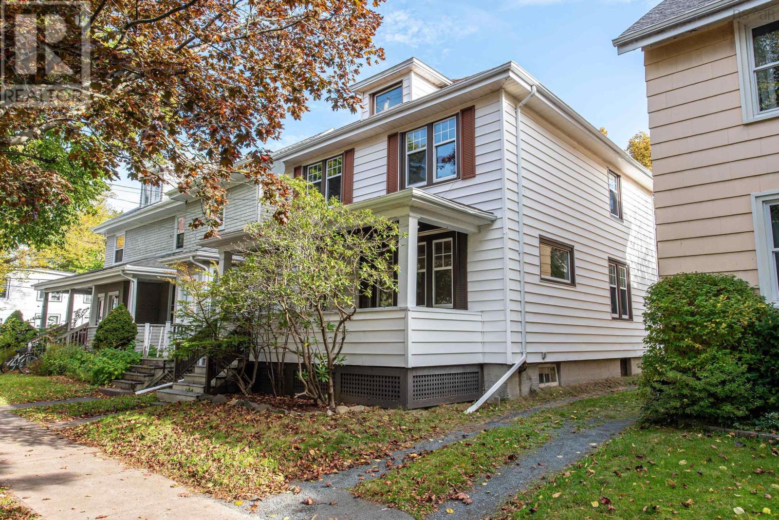 1951 Vernon Street, Halifax, Nova Scotia  B3H 3N8 - Photo 2 - 202625945
