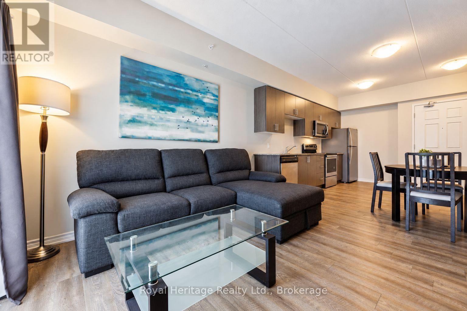 215 - 290 Liberty Street N, Clarington, Ontario  L1C 0V5 - Photo 3 - E14092478