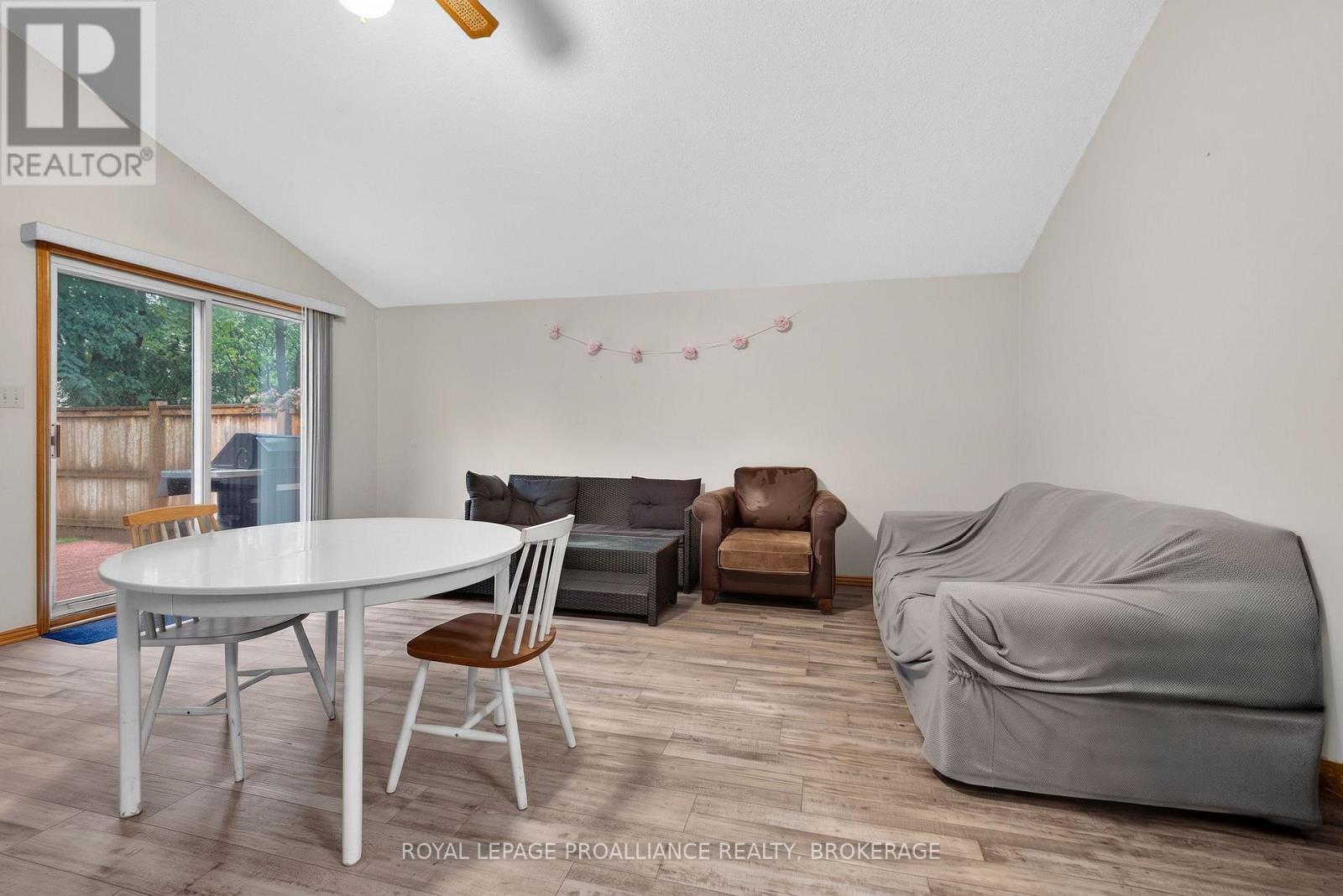 86 Ellerbeck Street, Kingston, Ontario K7L 4H7 - Photo 8 - X14092548
