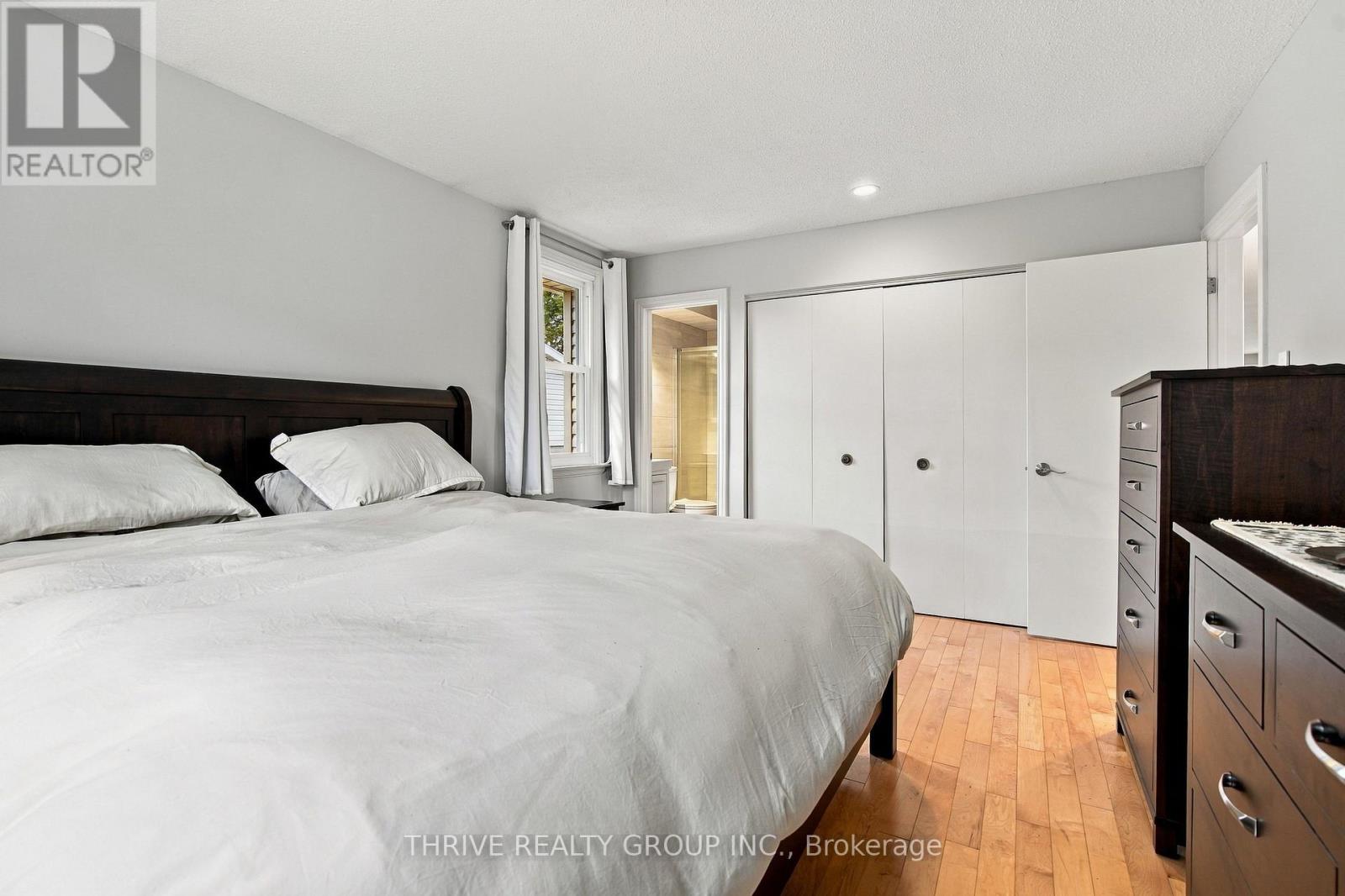 708 Village Green Avenue, London South, Ontario  N6K 1H2 - Photo 18 - X14092446