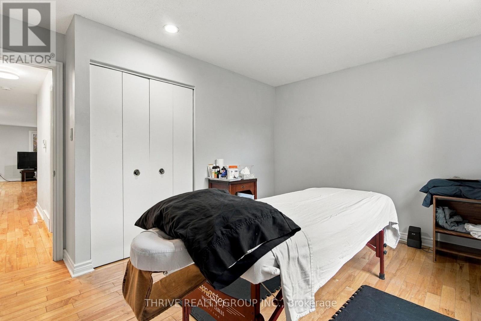 708 Village Green Avenue, London South, Ontario  N6K 1H2 - Photo 21 - X14092446