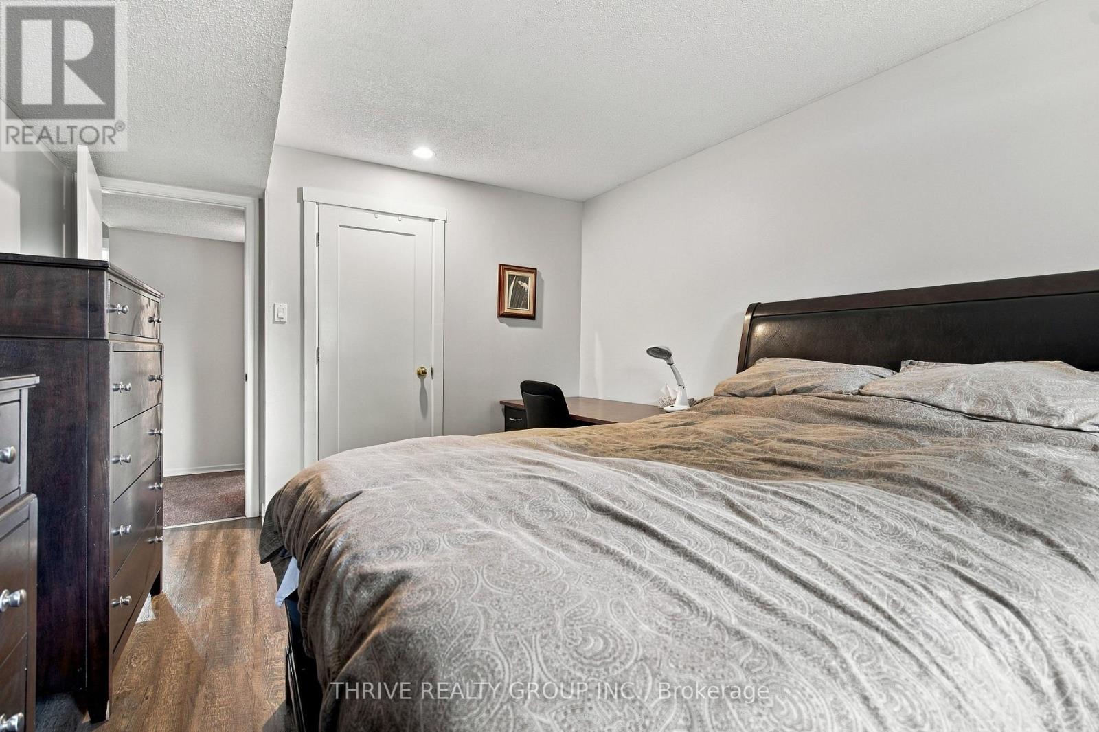 708 Village Green Avenue, London South, Ontario  N6K 1H2 - Photo 28 - X14092446