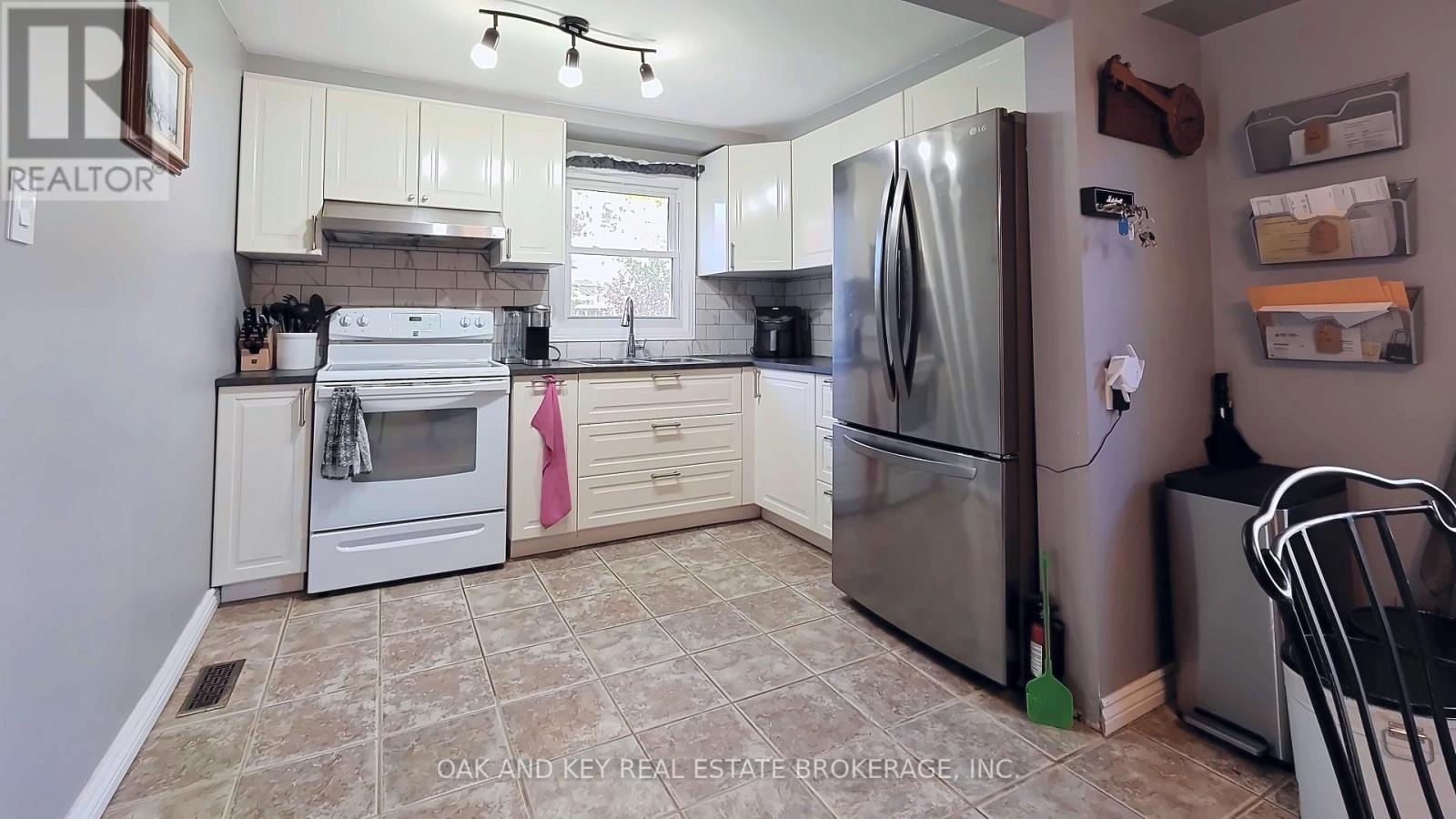 25 Timberlane Crescent, Kitchener, Ontario  N2N 1T5 - Photo 10 - X14092504