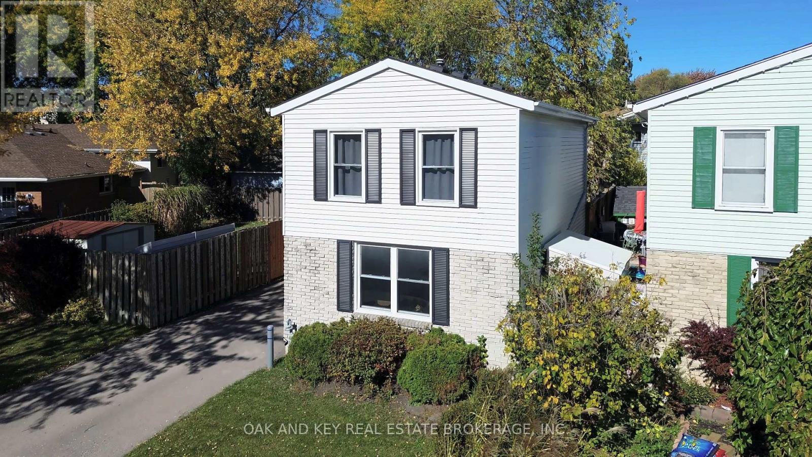 25 Timberlane Crescent, Kitchener, Ontario  N2N 1T5 - Photo 3 - X14092504