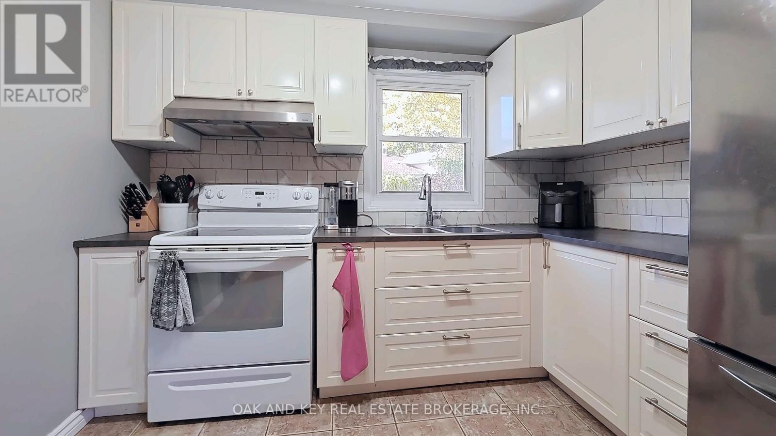 25 Timberlane Crescent, Kitchener, Ontario  N2N 1T5 - Photo 9 - X14092504
