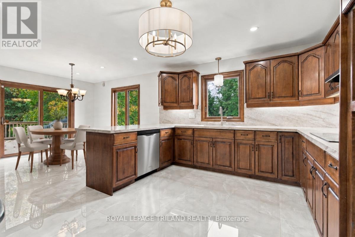 716 Franklinway Crescent, London North, Ontario  N6G 5C8 - Photo 11 - X14092508