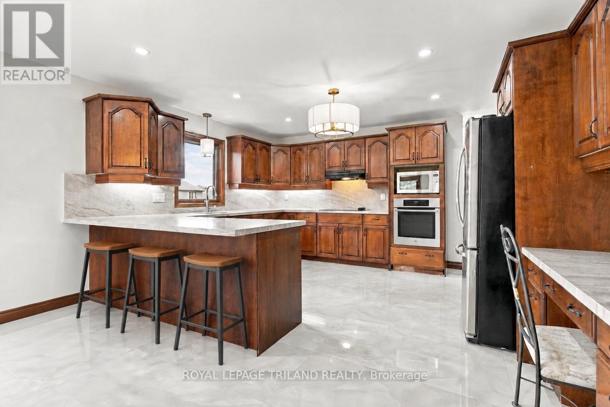 716 Franklinway Crescent, London North, Ontario  N6G 5C8 - Photo 15 - X14092508