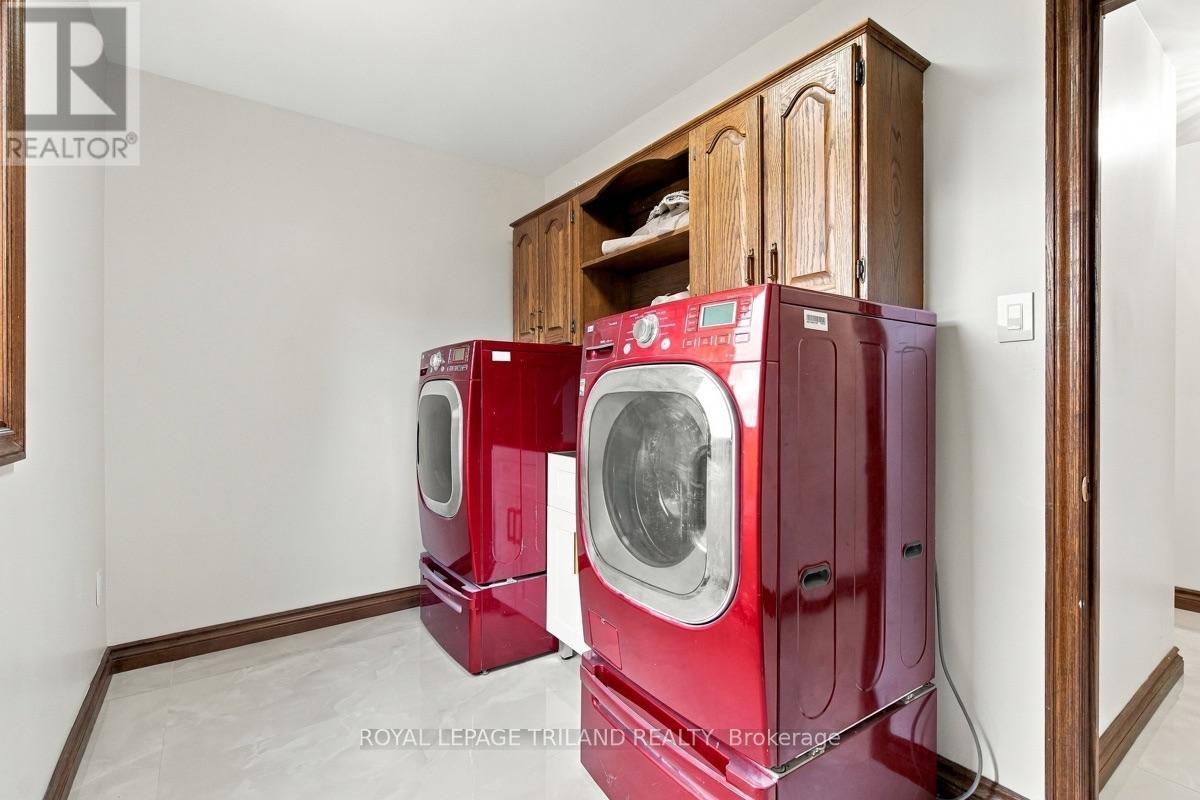 716 Franklinway Crescent, London North, Ontario  N6G 5C8 - Photo 16 - X14092508
