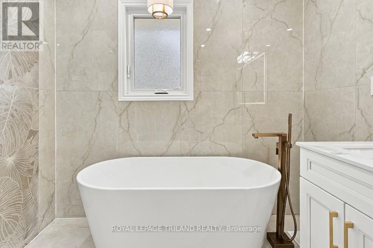 716 Franklinway Crescent, London North, Ontario  N6G 5C8 - Photo 24 - X14092508