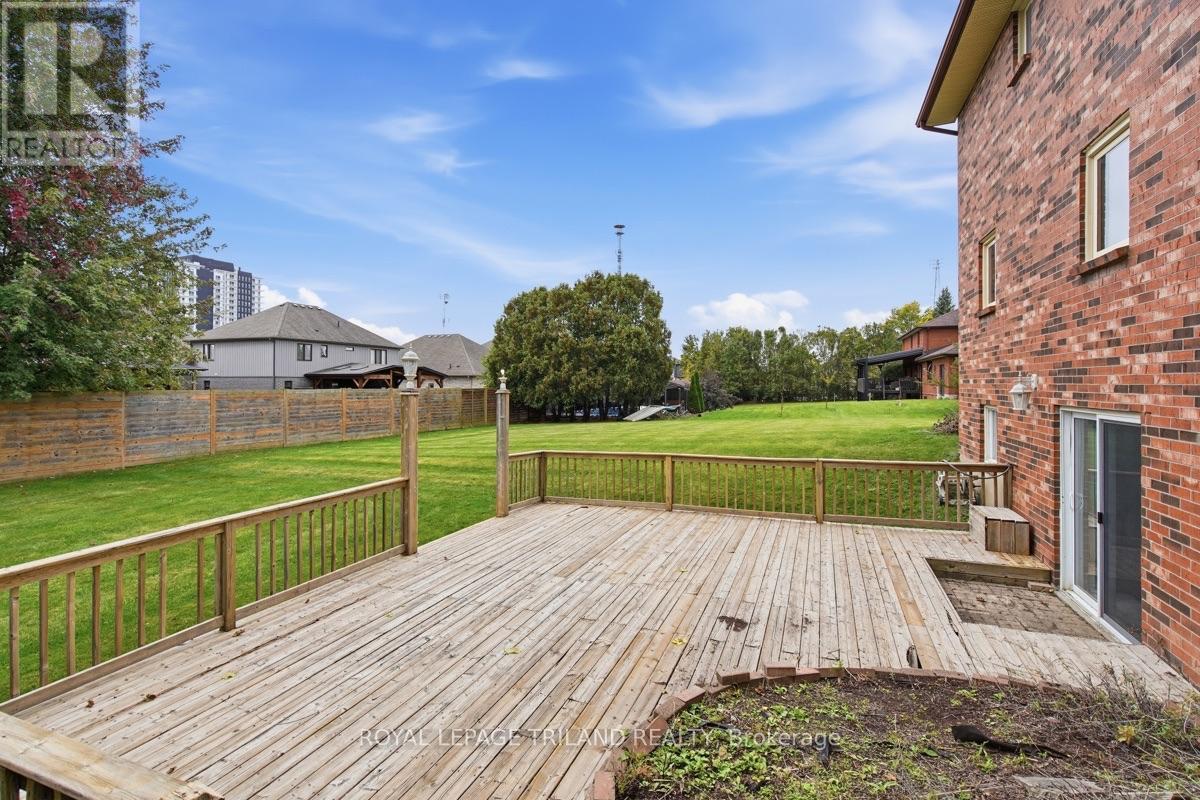 716 Franklinway Crescent, London North, Ontario  N6G 5C8 - Photo 36 - X14092508
