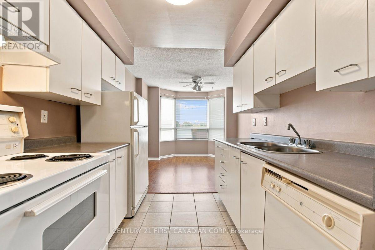 310 - 30 Chapman Court, London North, Ontario  N6G 4Y4 - Photo 11 - X14092536